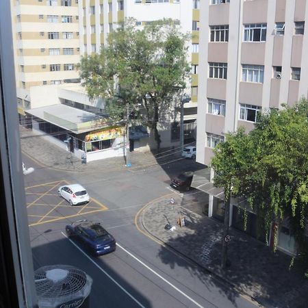 Apartamento Central Proximo A Rodoviaria E Faculdades กูรีตีบา ภายนอก รูปภาพ
