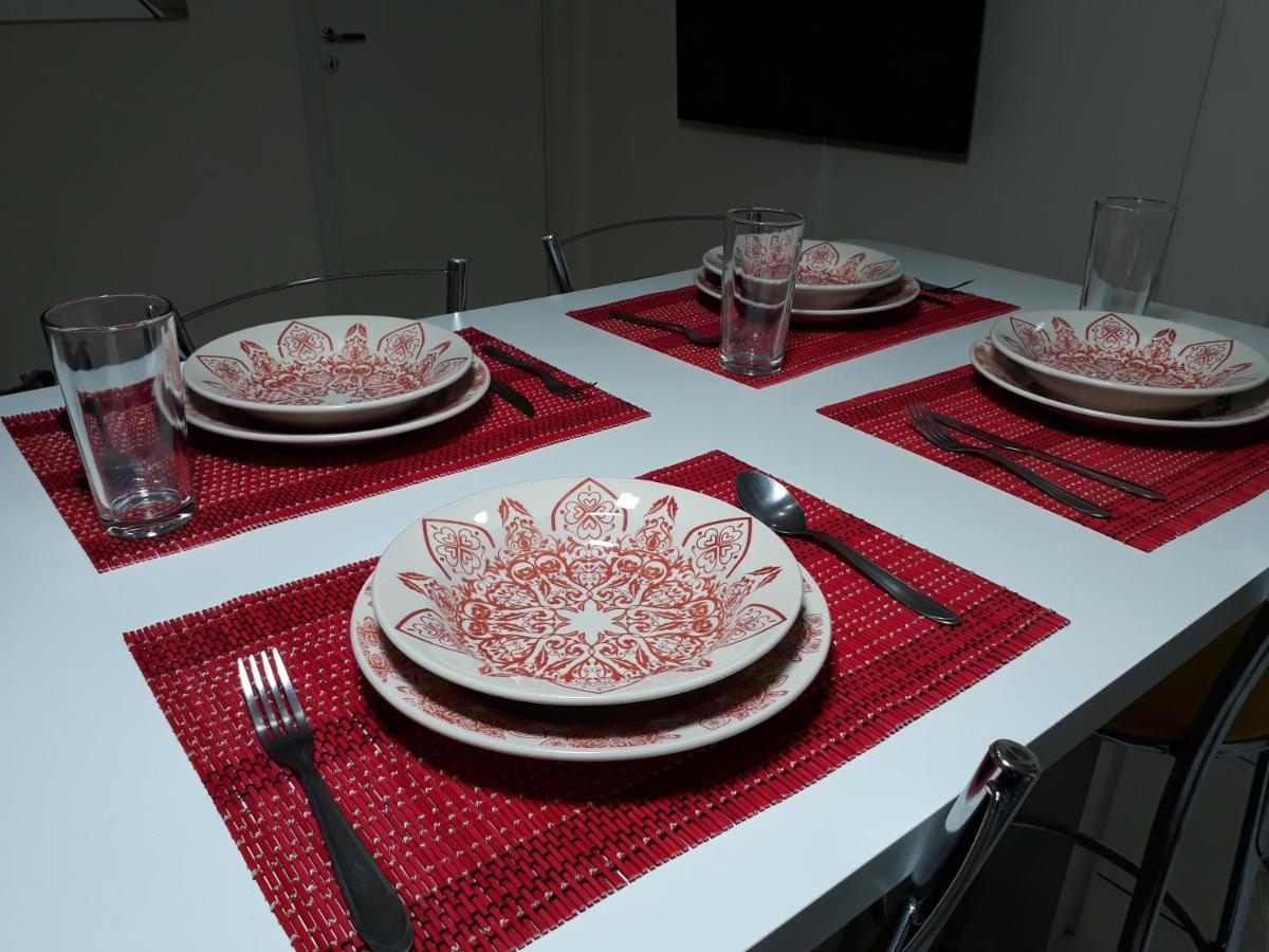 Apartamento Central Proximo A Rodoviaria E Faculdades กูรีตีบา ภายนอก รูปภาพ